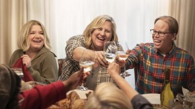 Somebody Somewhere 2.Sezon 3.Bölüm izle