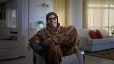 Ronaldinho: The One and Only 1.Sezon 1.Bölüm izle